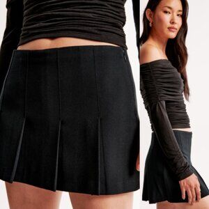 Abercrombie & Fitch Black Mini Skirt